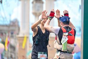 BIB: 5090
                            <button type="button" onclick="openModal(24883501)" class="btn btn-primary btn-sm float-right btn-popup" data-toggle="modal" data-target=".modal-high-quality">
                        <i class="fas fa-shopping-cart"></i> Add to Cart
                    </button>
                                            <button type="button" onclick="isThisMe(24883501, true)" class="btn btn-success btn-sm float-right btn-popup btn-isme hidden" data-toggle="tooltip" data-placement="bottom" title="นี่คือรูปของคุณใช่ไหม คลิกที่นี่เพื่อเอาเข้าอัลบั้ม">
                        <i class="fas fa-plus"></i> Add to album
                    </button>
                    <button type="button" onclick="isThisMe(24883501, false)" class="btn btn-warning btn-sm float-right btn-popup btn-isnotme hidden">
                        <i class="fas fa-ban"></i> Remove from album
                    </button>